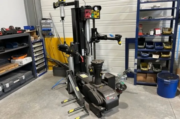 Remplacement de pneus à Montceau-les-Mines, Montceau-les-Mines, Auto Bourgogne Vacher